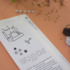 perles- heishi- diy- do it yourself- carte mantra- citation- rose- vert- ciseaux- tuto- atelier- loisirs créatifs- activités manuelles- aout- box- kit- kits- tutos- hello kit- juillet- activités enfants- filles- idées cadeaux- coffret à offrir- créativité- original- créatif