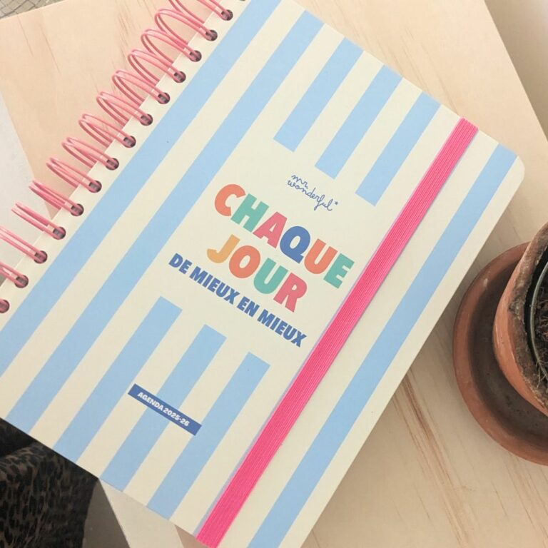 septembre- rentrée- scolaire- hello kit- journal- écrire- journaling- diy- créativité- portrait- femme- déco- décoration- intention- objectif- équilibre- vie pro- perso- bullet journal- lecture- box- créative- fondatrice- empowerment- lifestyle- fait main- slow life- agenda